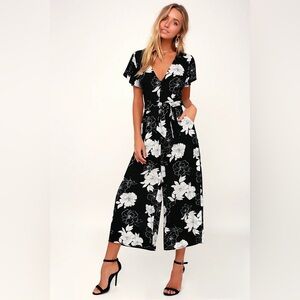 Lulu’s North Pacific Floral Culotte Jumpsuit NWT